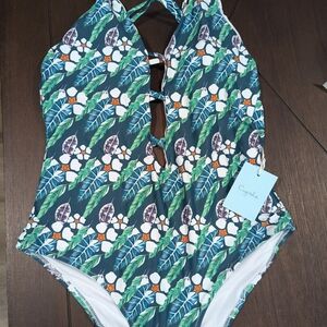 Cupshe Womens Swim Floral One-Piece Swimsuit - Green and White